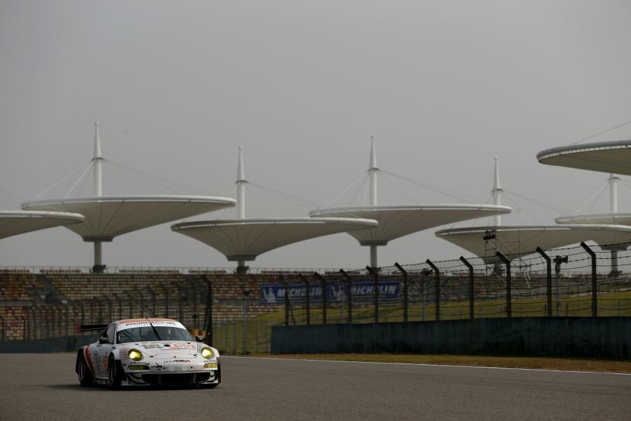  Porsche 911 GT3 RSR 2012 года  (фото 293 из 429)